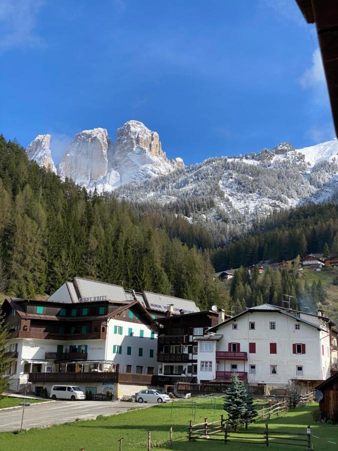 Calore Di Una Casa Di Montagna Campitello di Fassa Ngoại thất bức ảnh